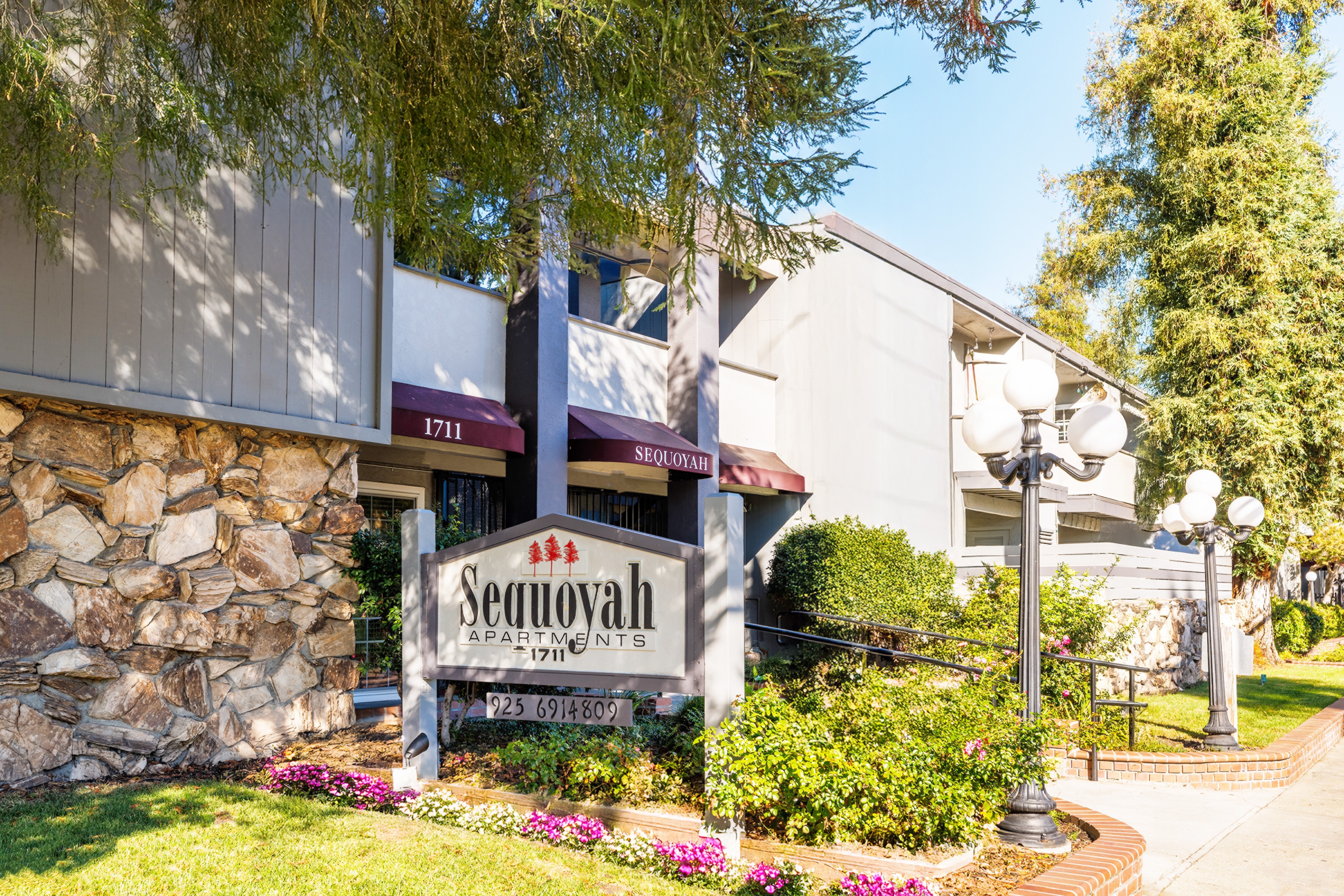 Sequoyah II Apartments photo 2